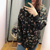 Egyedi, hosszú ujjú női ing fekete színben