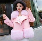 HIT Aktuális női kabát eco bőrből és pehelyszínben kék és rózsaszín színben