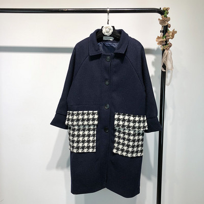 Új női kabát nagy zsebekkel, két színben