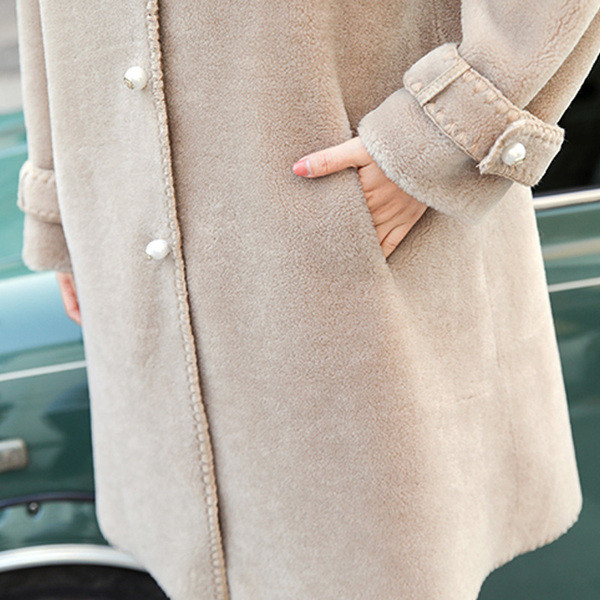 Puha női kabát pehelygallérral, három színben