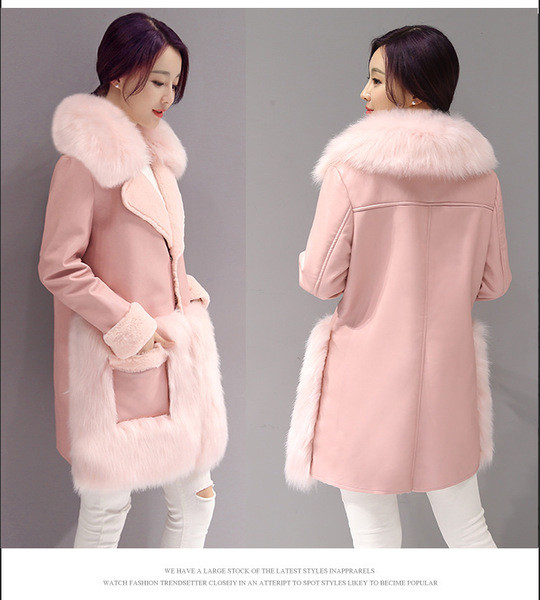 Palton de dama actual cu puf si buzunare in roz