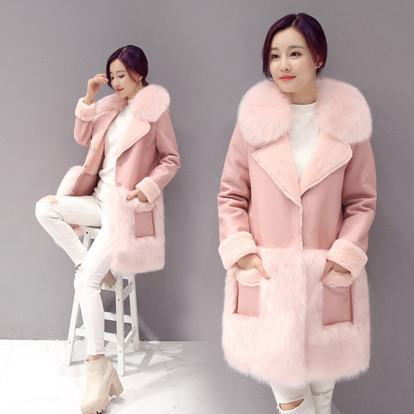 Palton de dama actual cu puf si buzunare in roz