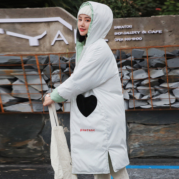 Női hosszú kabát kapucnival és feliratokkal két színben