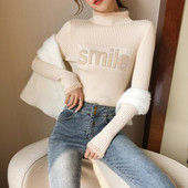 Női pulóver pólógallérral és felirattal három színben