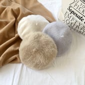 Stílusos pelyhes női beret típusú sapka három színben