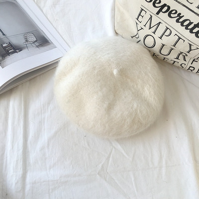 Stílusos pelyhes női beret típusú sapka három színben