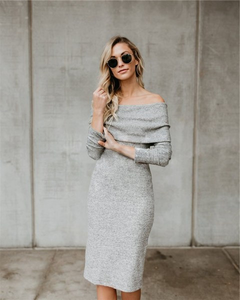 Χειμερινό φόρεμα γυναικών με χαραγμένα μανίκια και σχισμή σε δύο χρώματα