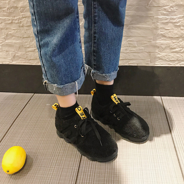 Aktuális női pehely tornacipő három színben