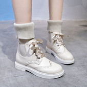 Modern női zoknis csizma két színben