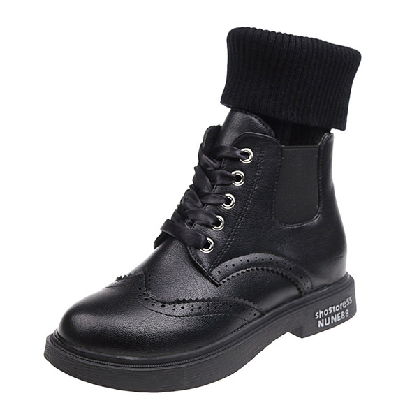 Modern női zoknis csizma két színben