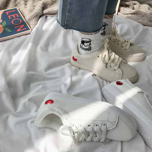 Modern női tornacipő puha béléssel, két színben