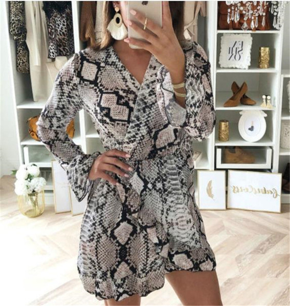 HIT Modern női ruha lótusz ujjal és V-nyakú leopárd mintával