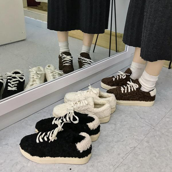 Alkalmi női pehely tornacipő puha béléssel, három színben