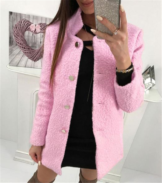 Stílusos női kabát gombokkal több színben