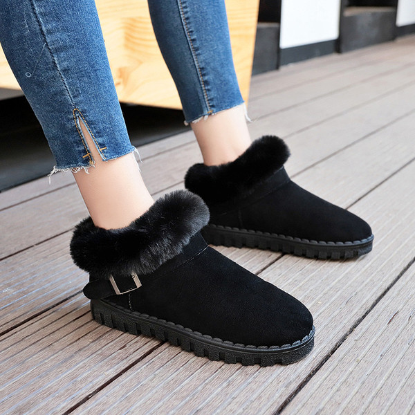 Női alkalmi csizma pehelyvel, három színben