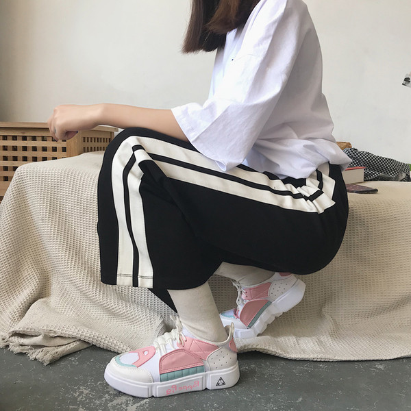 Női alkalmi színes tornacipő felirattal