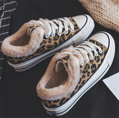 NOU Tenisi moderni dama - doua modele cu imprimeu leopard