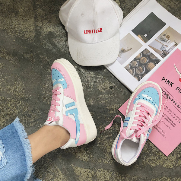 Modern női színes tornacipő vastag talppal