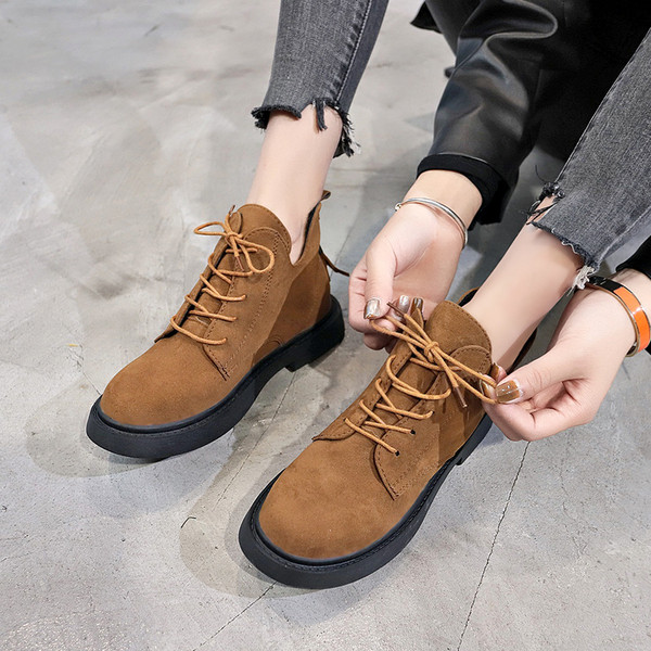 Cizme de dama cu ciucuri in doua culori