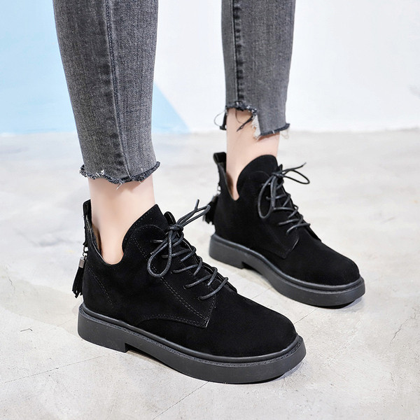 Cizme de dama cu ciucuri in doua culori