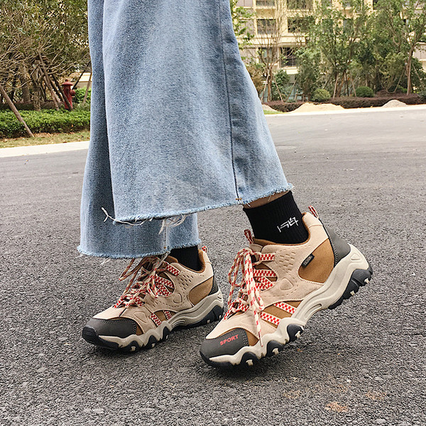 Adidasi moderni de dama cu talpa aspra in trei culori