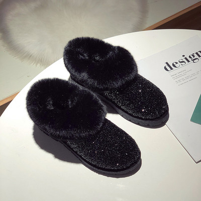 Хит модерни дамски боти с пух в два цвята