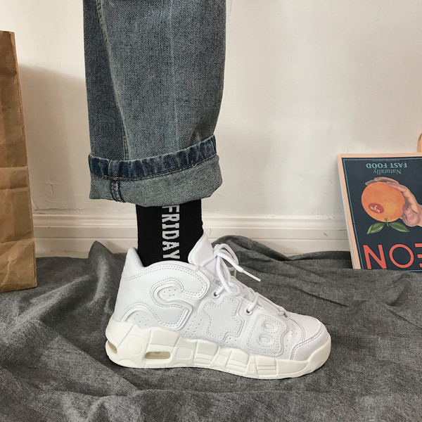 Adidași casual de damă în alb cu inscripție