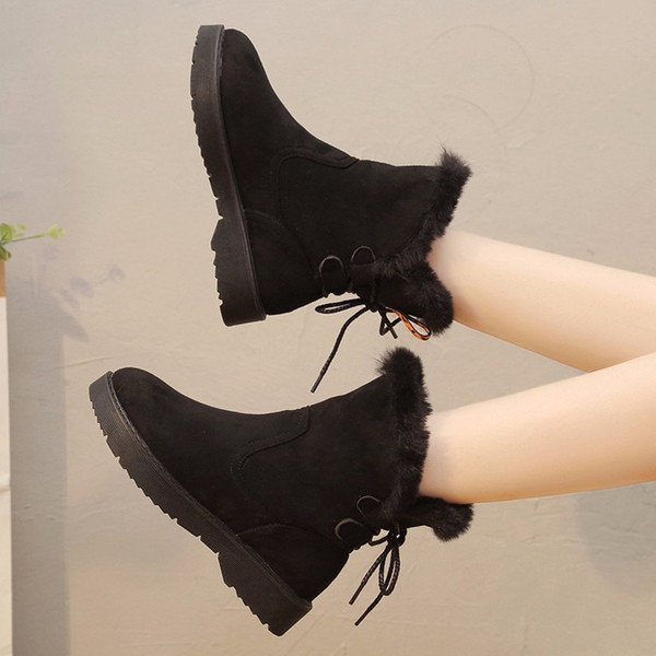 Női csizma fűzővel, fekete és szürke felirattal