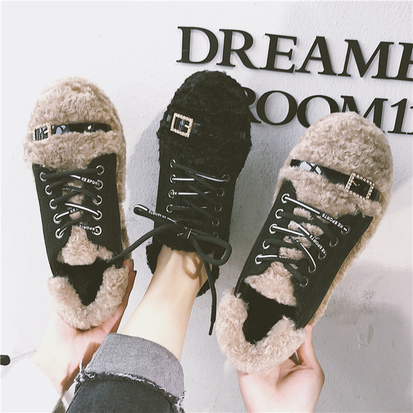 Alkalmi női pehely tornacipő két színben