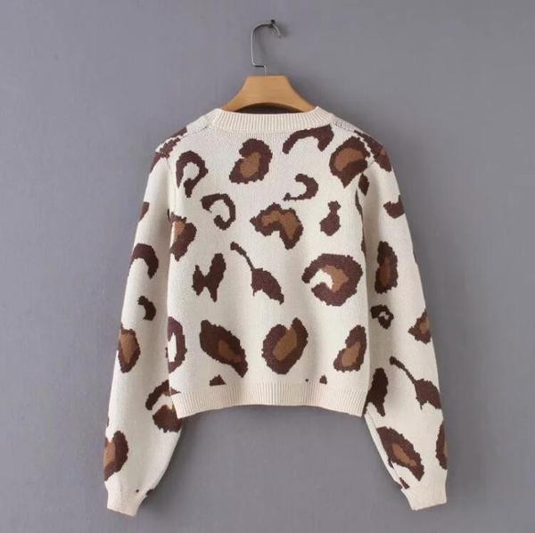 Pulover scurt de dama cu model leopard in trei culori