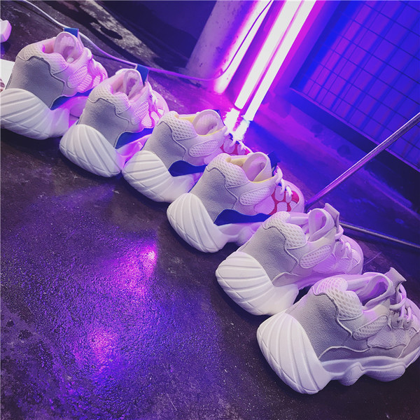 Sport és alkalmi női tornacipő három színben