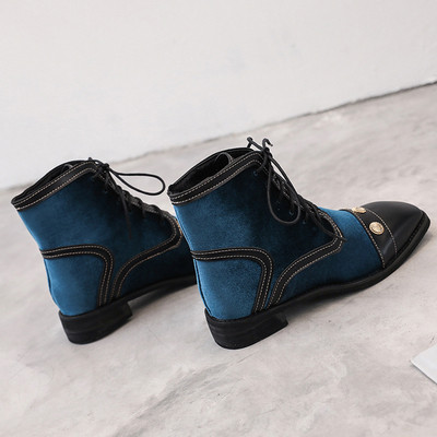 Γυναικείες χειμωνιάτικες μπότες με δεσμούς σε τρία χρώματα