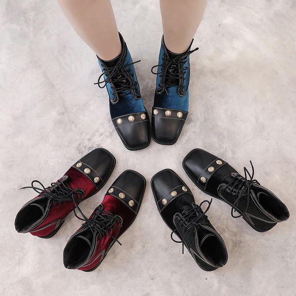 Γυναικείες χειμωνιάτικες μπότες με δεσμούς σε τρία χρώματα