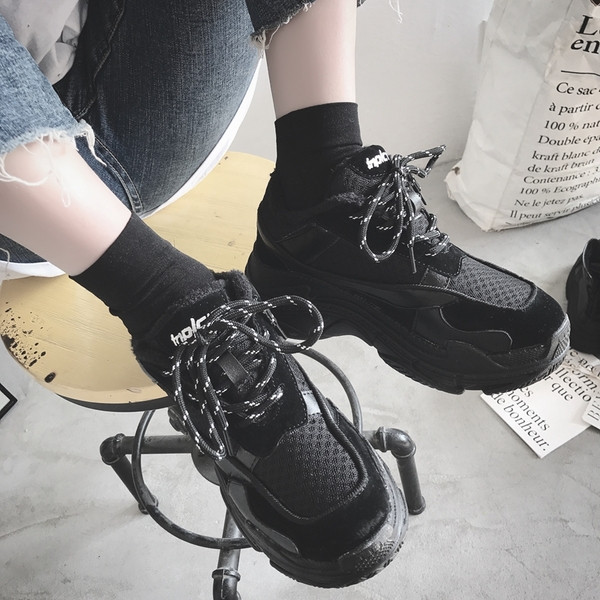 Alkalmi női téli tornacipő puha béléssel, két színben