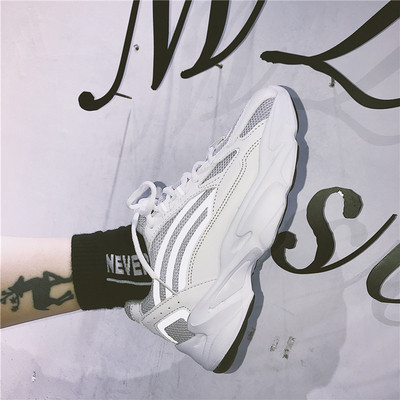 Αθλητικά γυναικεία αθλητικά παπούτσια με παχιά σόλα σε δύο χρώματα