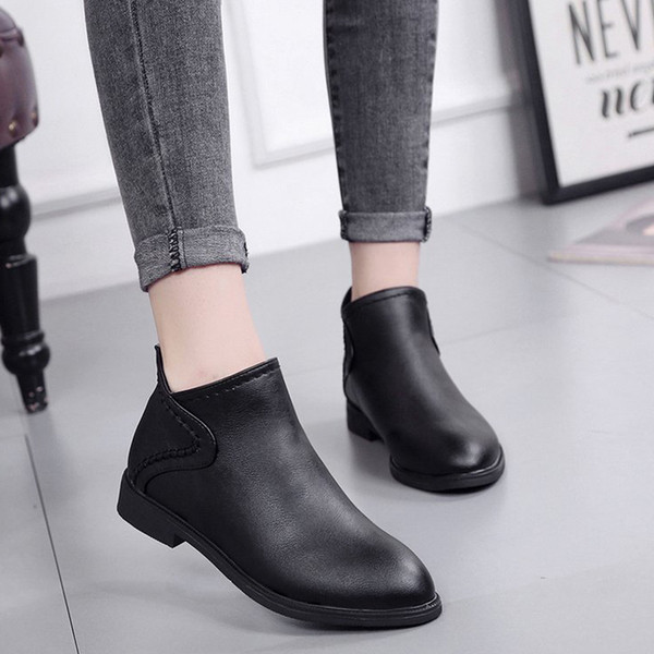 Női csizma sima modell fekete és barna színben