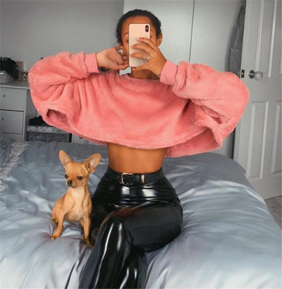 Modern női blúz rövid modell rózsaszín és bézs színben