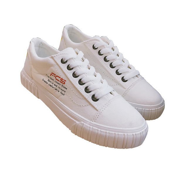 Alkalmi női tornacipő három színben felirattal