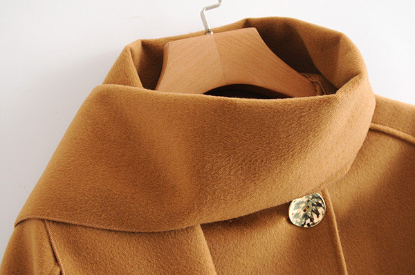 ÚJ stílusos női kabát barna színben