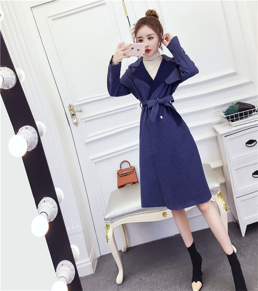 Női kabát V-nyakú szürke és kék színben