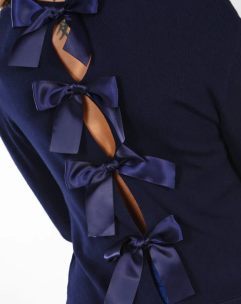 Modern női blúz, hátul szalaggal, két színben