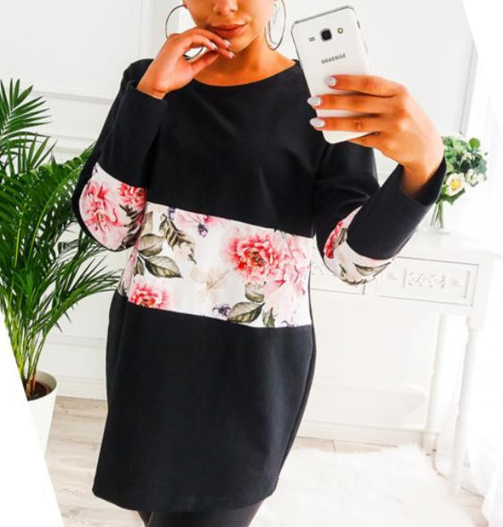 Modern női alkalmi blúz fehér, rózsaszín és fekete virágos motívumokkal