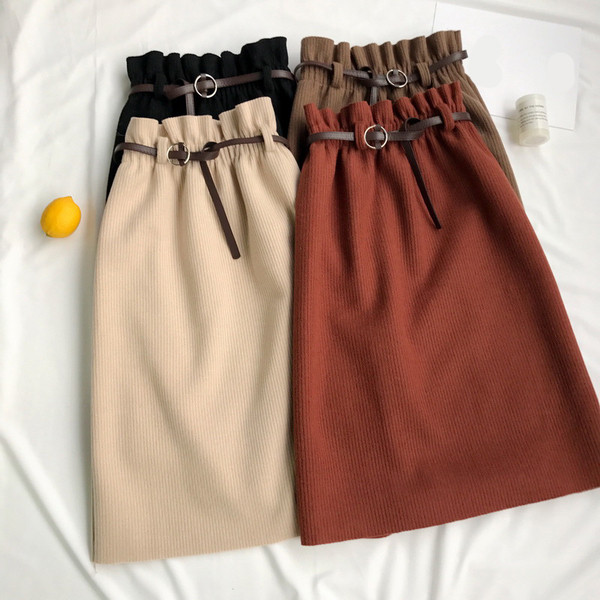 Stílusos női szoknya magas derékkal négy színben övvel