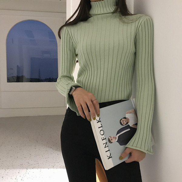 Női pulóver magas gallérral több színben