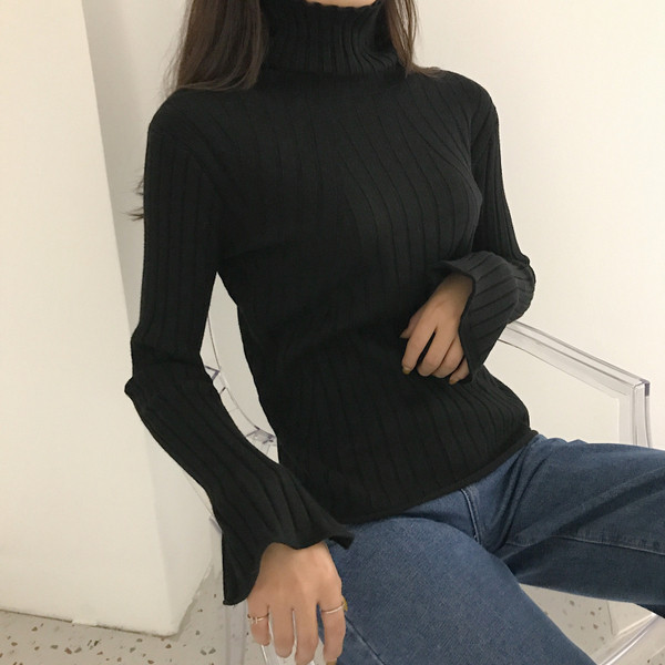 Női pulóver magas gallérral több színben