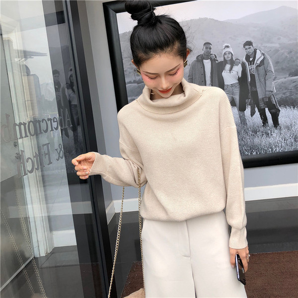 Μοντέρνο μαλακό πουλόβερ κυρίες σε διάφορα χρώματα