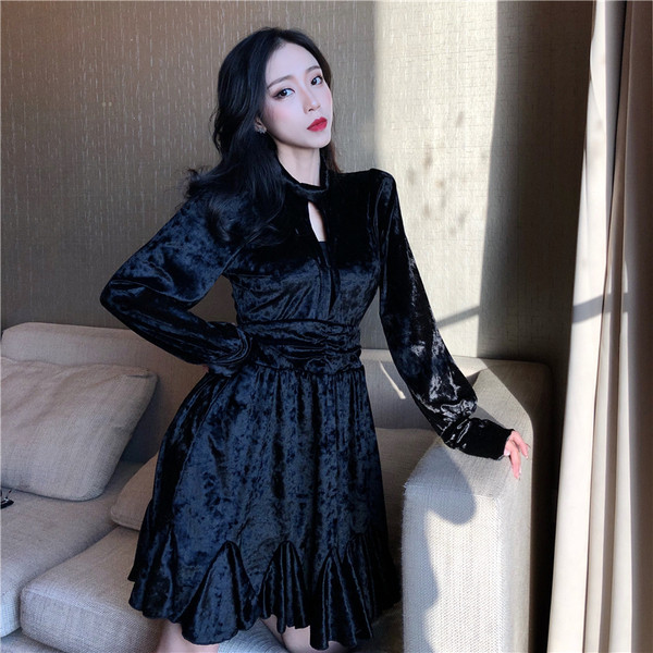 Stílusos női bársonyruha fekete és kék színben