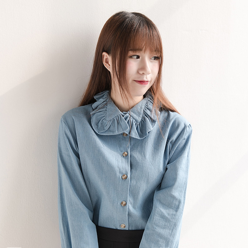 Модерна дамска риза в светъл и тъмен цвят