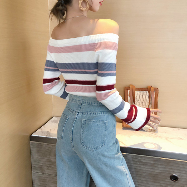 Κυρίες πουλόβερ με δύο neckline necklines