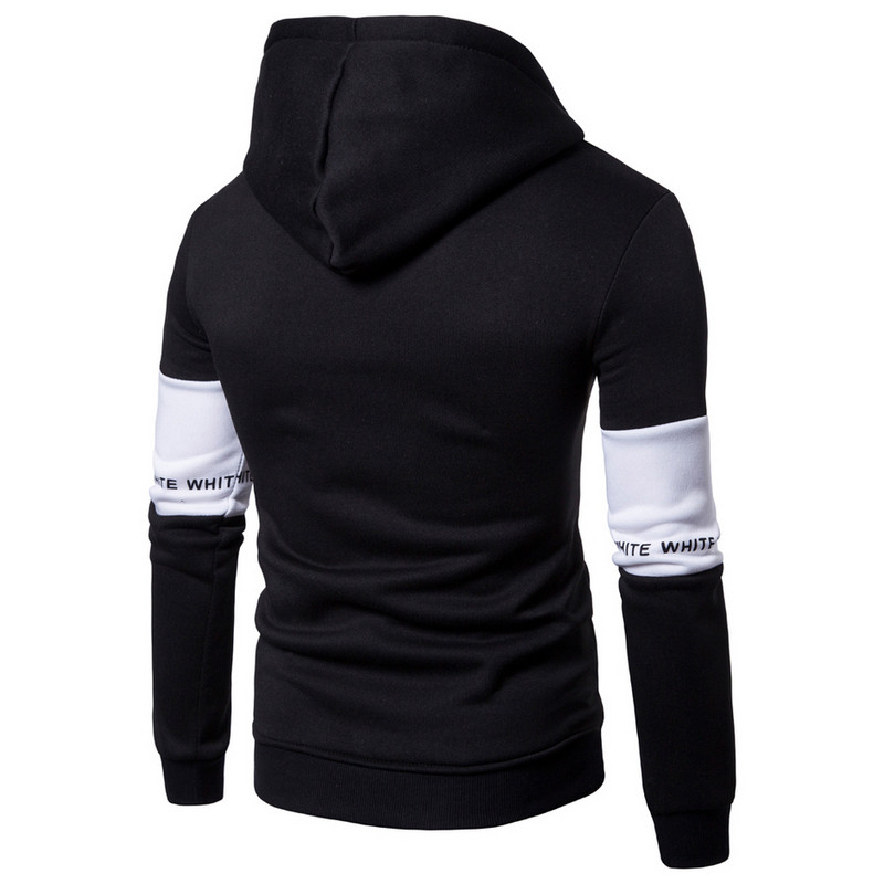 Napi férfi pulóver kapucnival, fehér és fekete feliratokkal